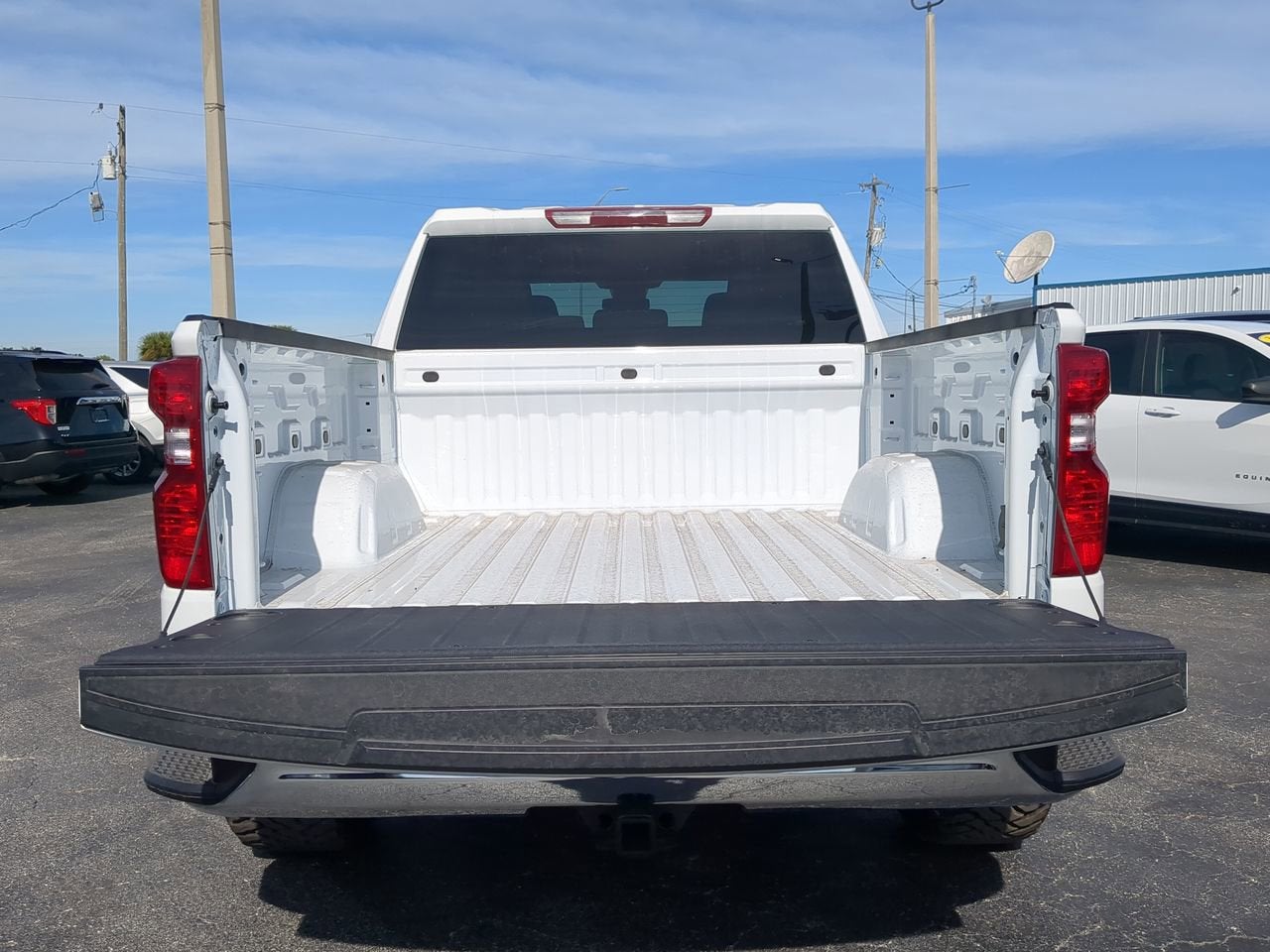 2025 Chevrolet Silverado 1500 LT (2FL)