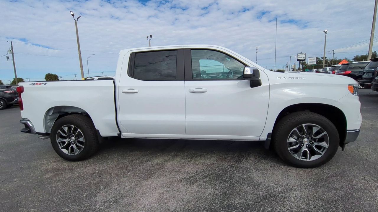 2025 Chevrolet Silverado 1500 LT (2FL)