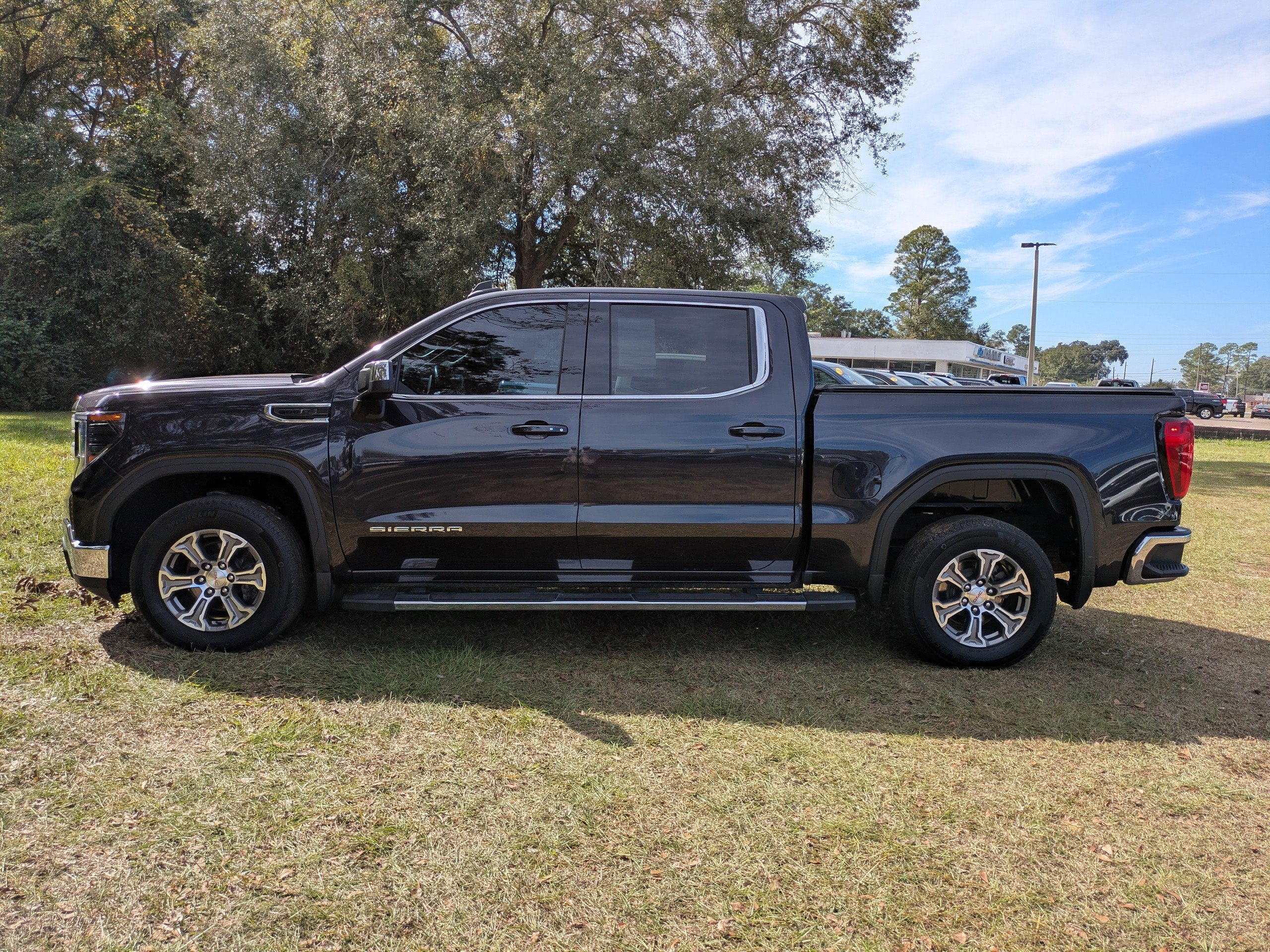 2022 GMC Sierra 1500 SLE
