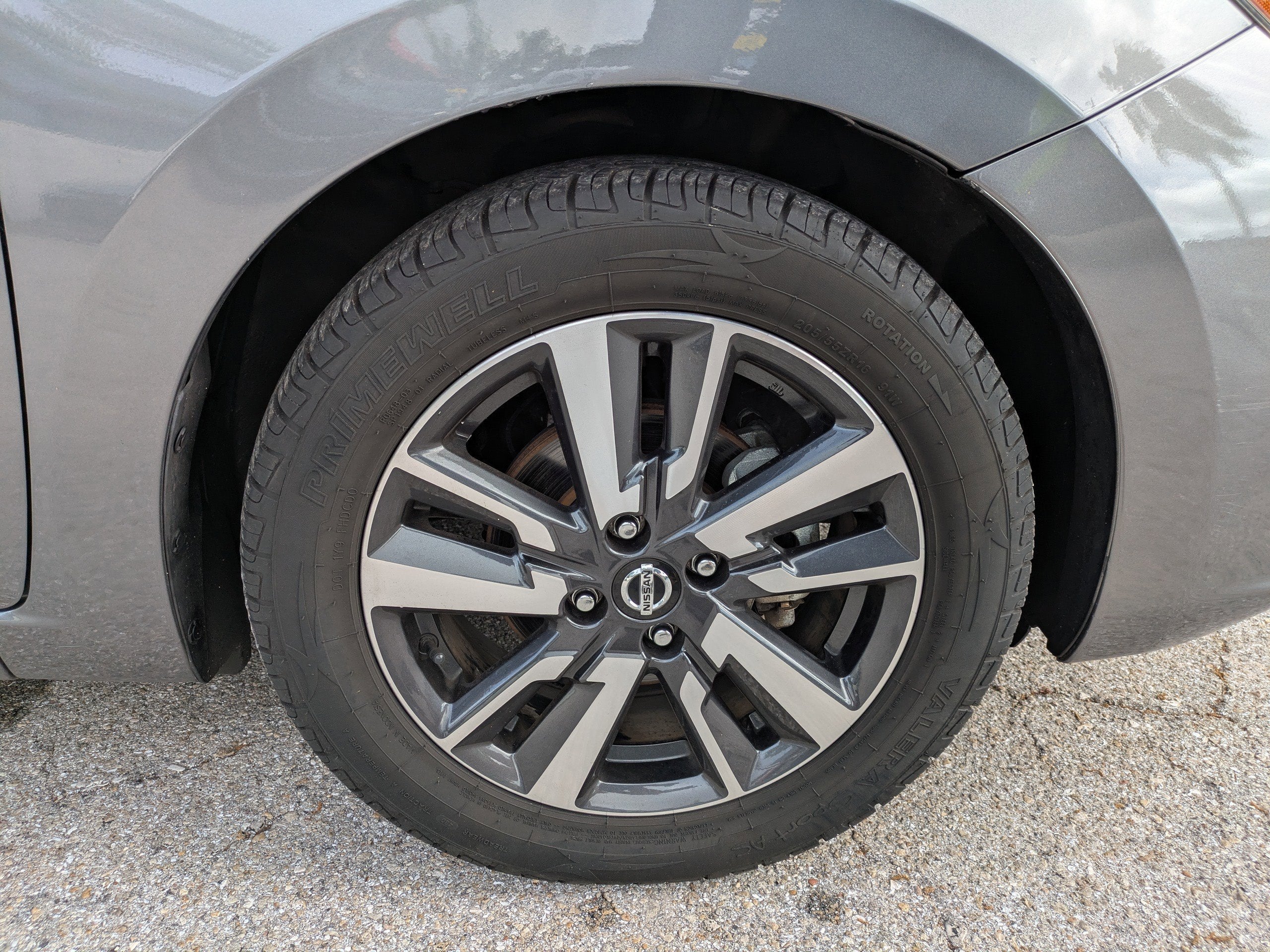 2021 Nissan Versa SV Xtronic CVT