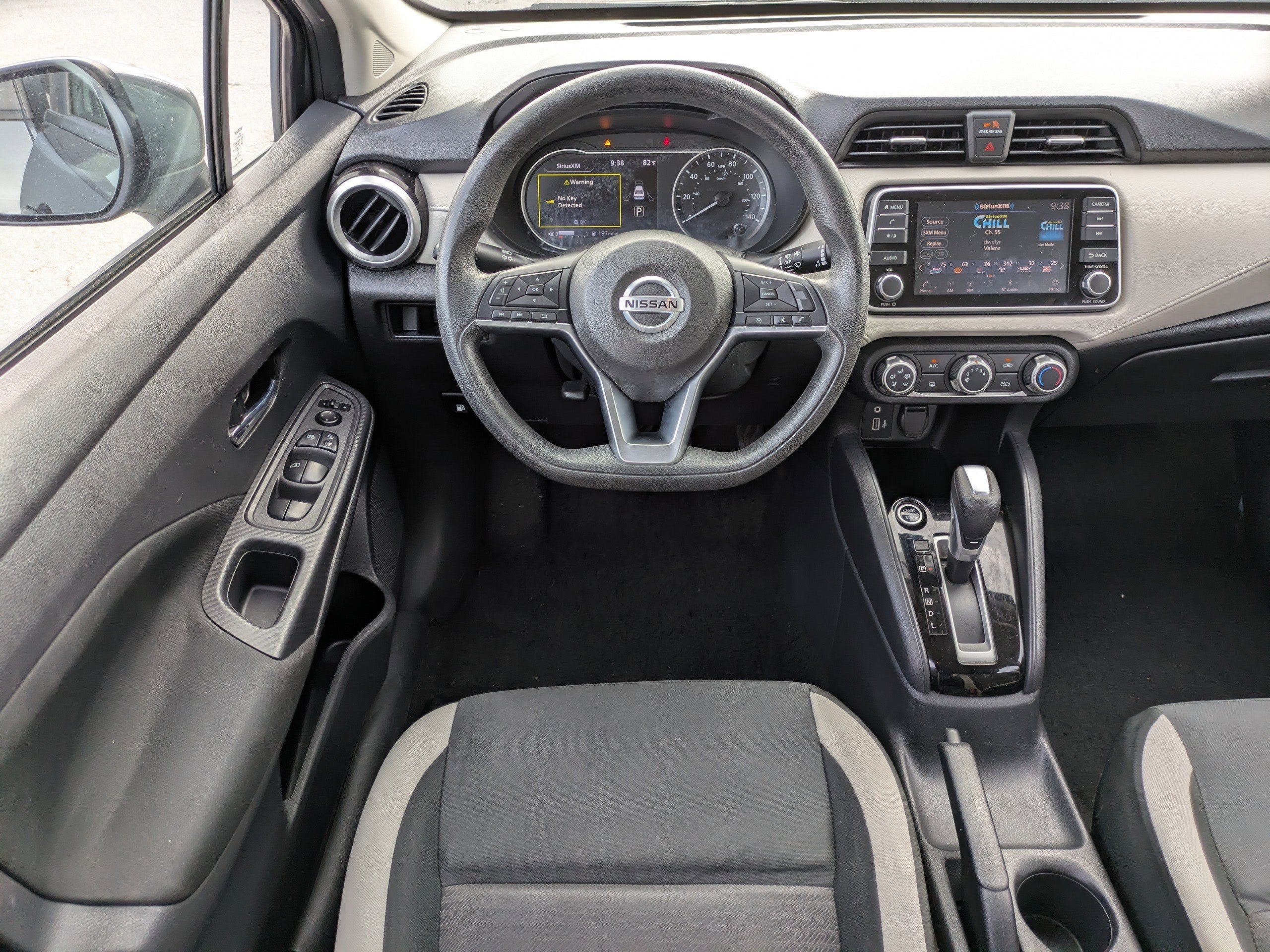 2021 Nissan Versa SV Xtronic CVT