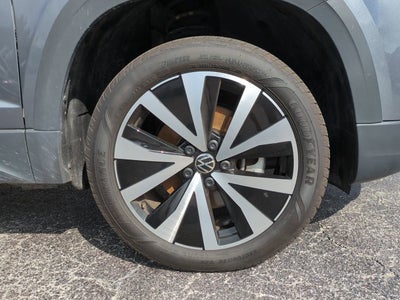 2024 Volkswagen Taos SE