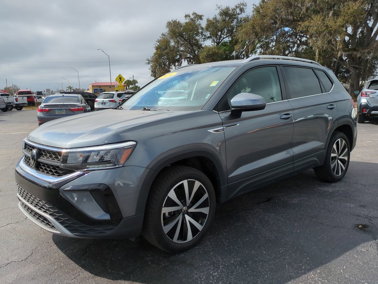 2024 Volkswagen Taos SE