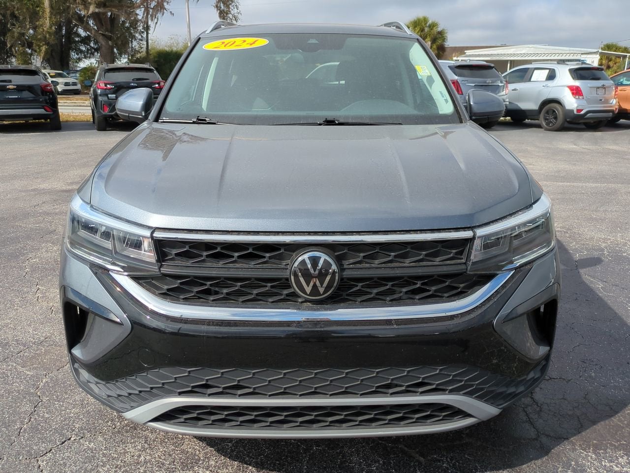 2024 Volkswagen Taos SE