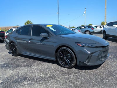2025 Toyota Camry SE