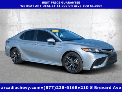 2022 Toyota Camry SE