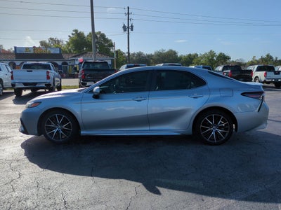 2022 Toyota Camry SE