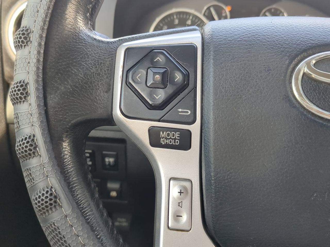 2014 Toyota Tundra Platinum 5.7L V8