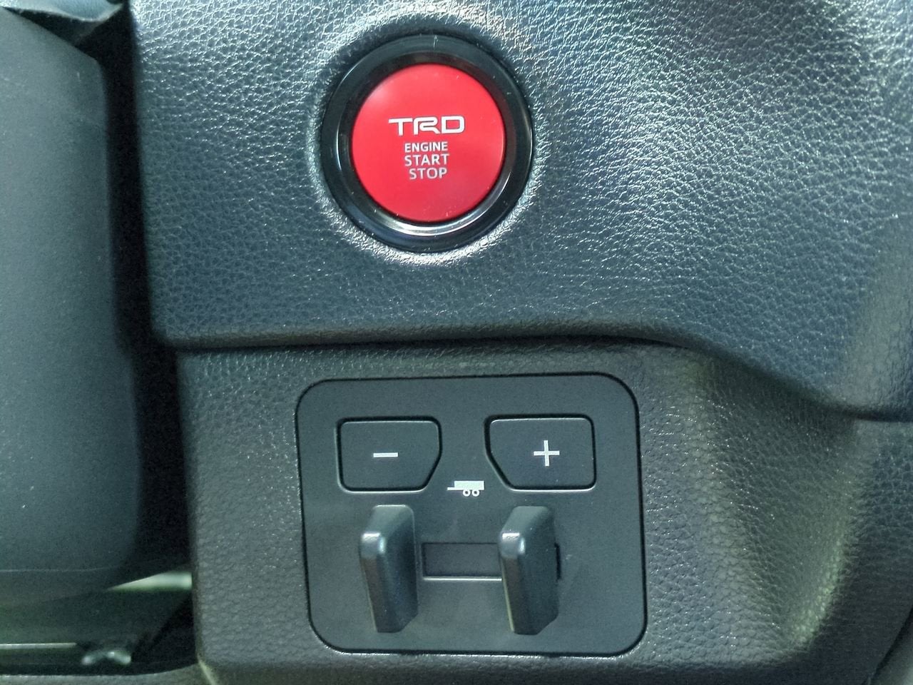 2026 Toyota Tundra 4WD SR