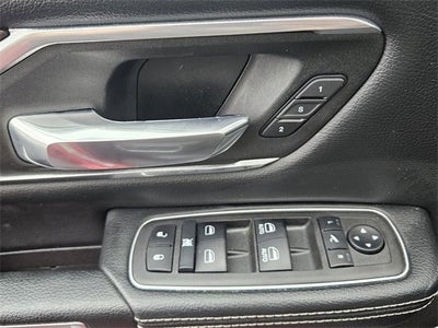 2022 RAM 1500 Laramie Crew Cab 4x4 5'7" Box