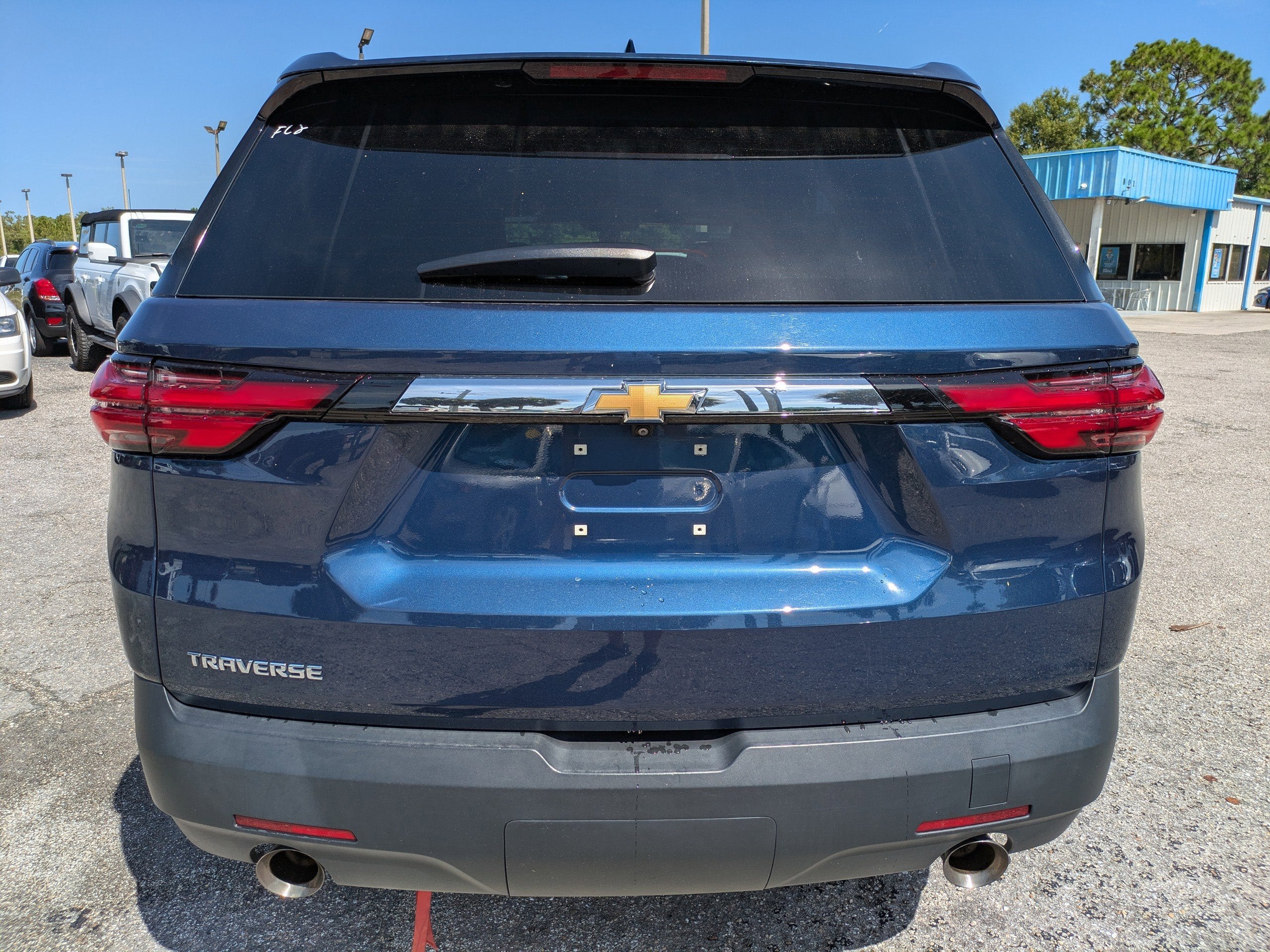2023 Chevrolet Traverse LS