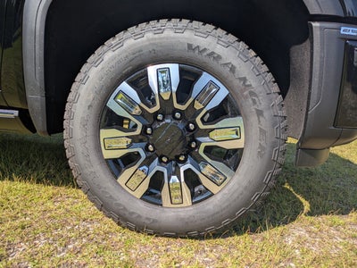 2025 GMC Sierra 2500 HD Denali