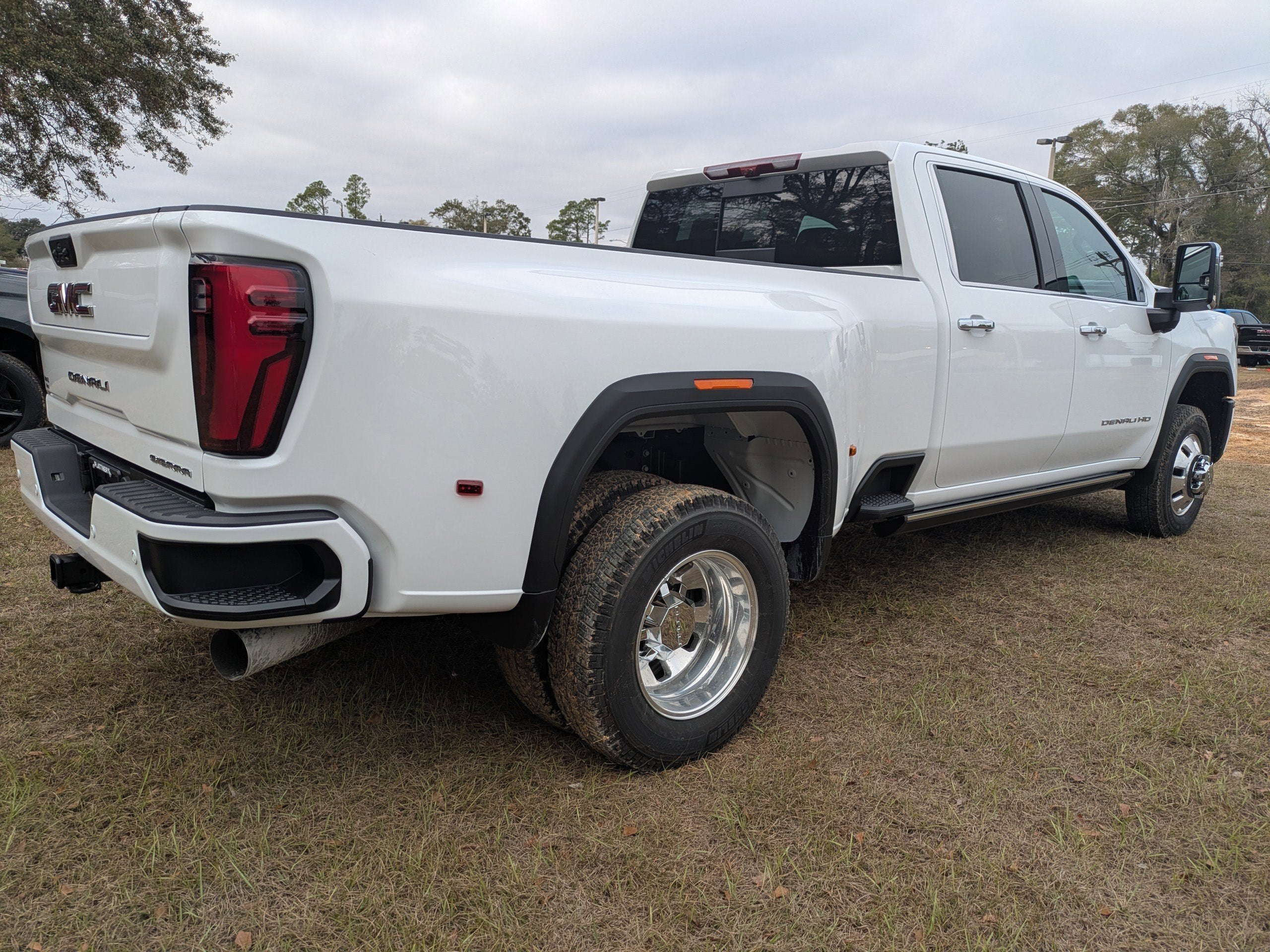 2026 GMC Sierra 3500 HD Denali DRW
